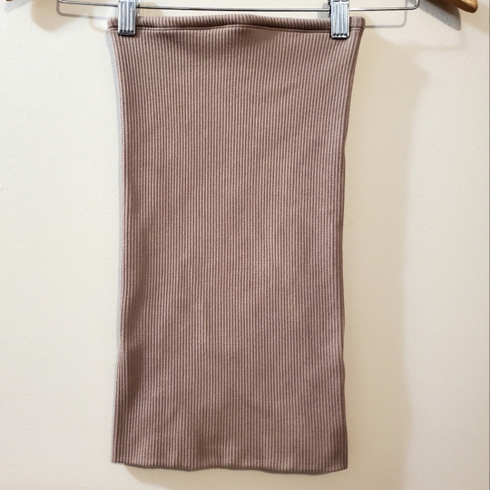 Aritzia - Seamless Tube Style Top - SizE XS